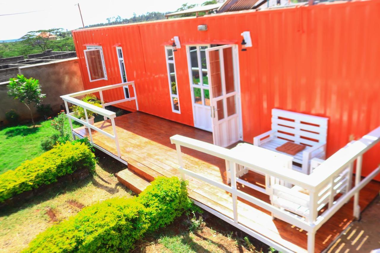 The Red Container-off Grid Apartment *